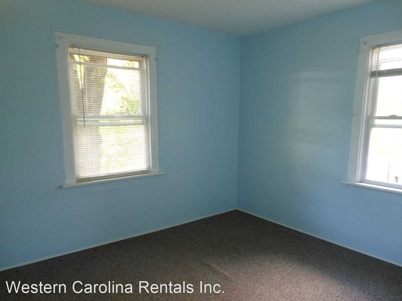 296 Savannah Drive - Photo 3 of 16