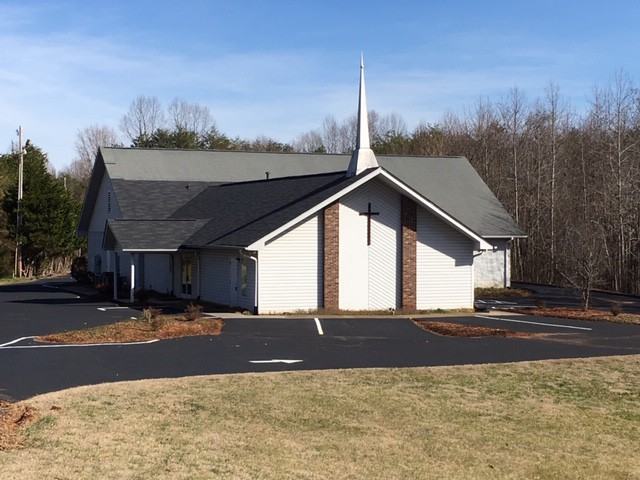 2268 Wilkesboro Hwy - Photo 2 of 19