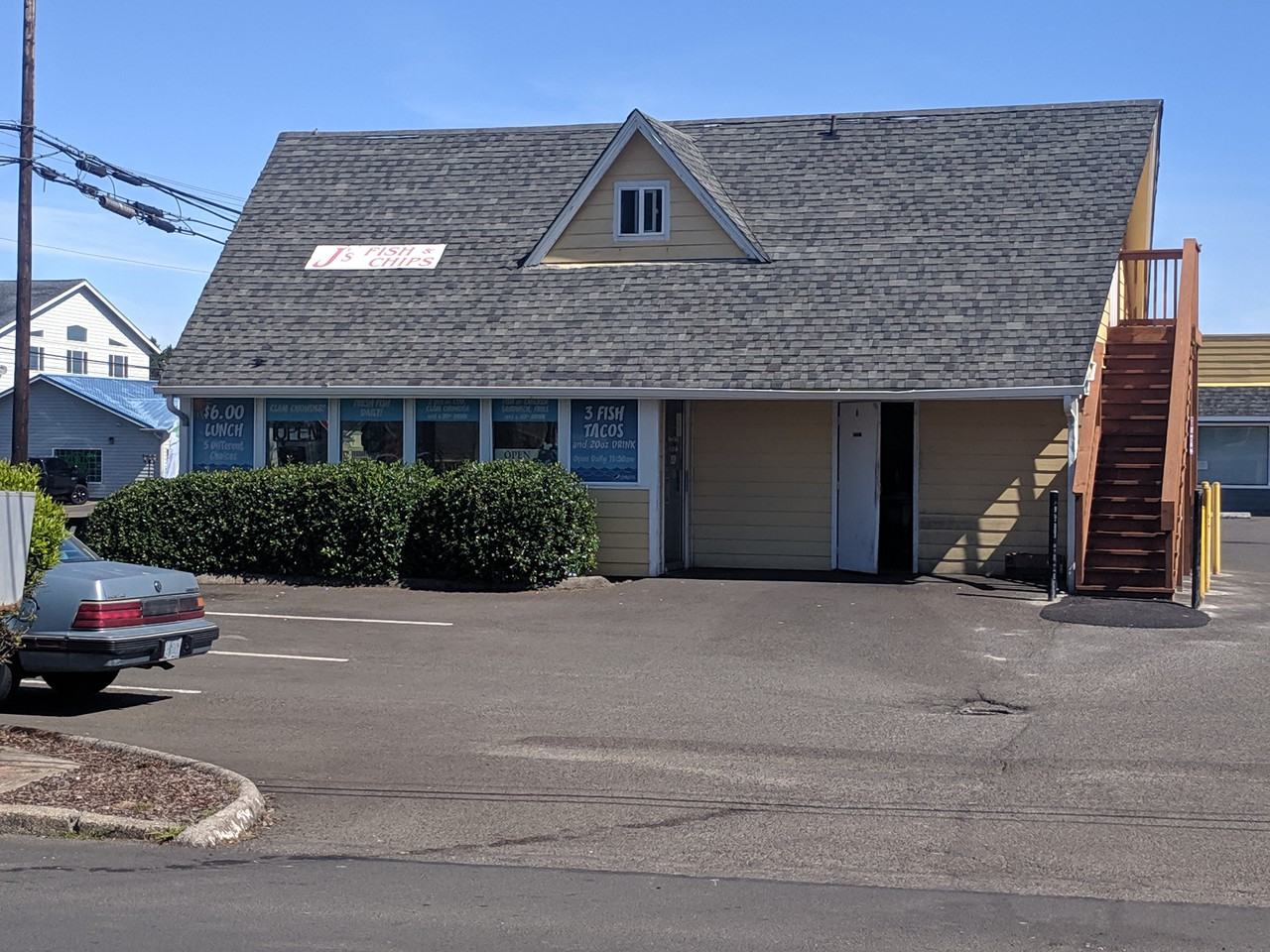 1800 SE Highway 101 - Photo 3 of 8