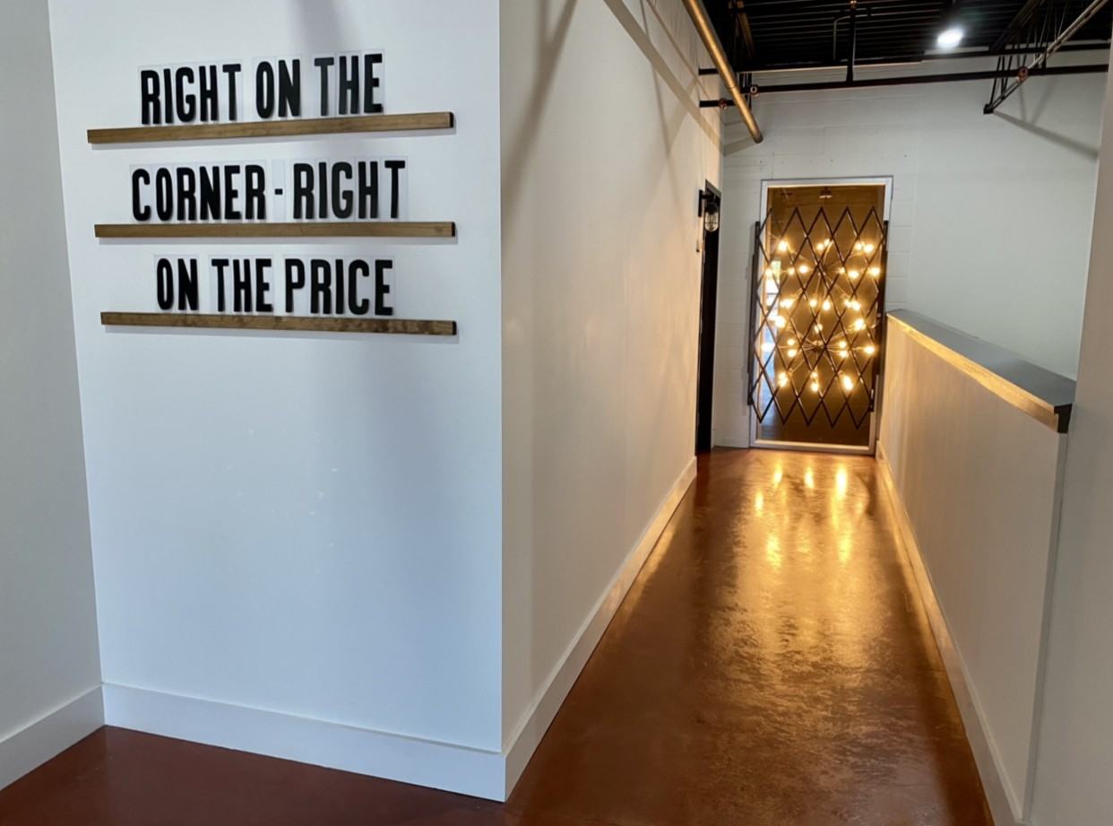 111 S Main St - Photo 2 of 18