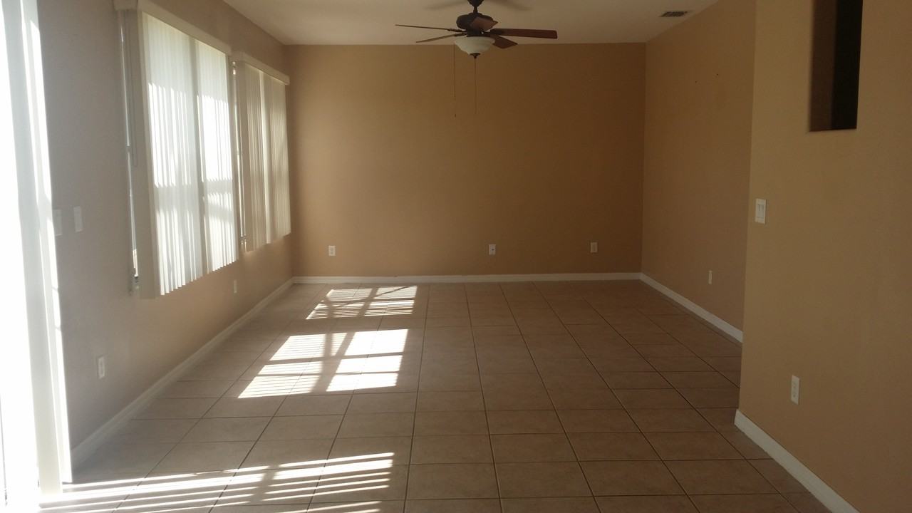 3017 Camino Real Dr S - Photo 2 of 6