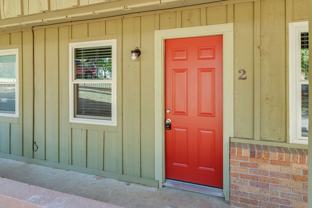601 W College St - Photo 1 of 1