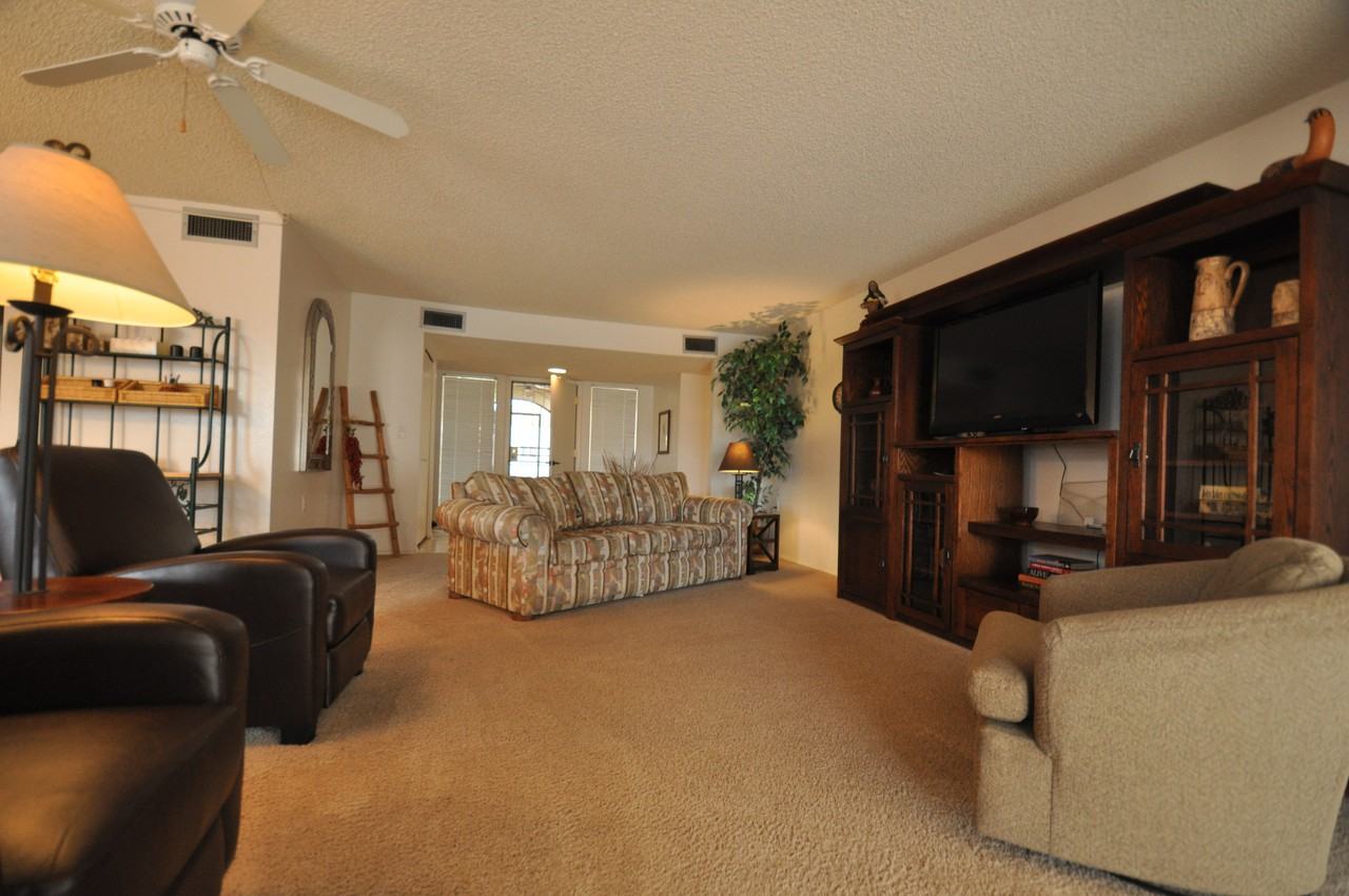 781 W Rio San Pedro - Photo 3 of 17