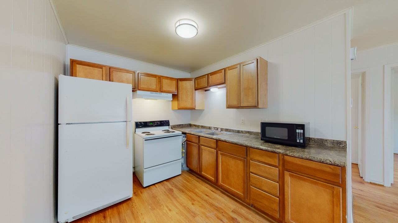 206 Lynn Dr - Photo 5 of 26