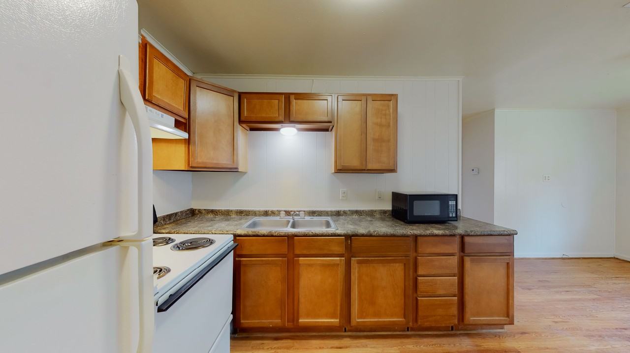 206 Lynn Dr - Photo 7 of 26