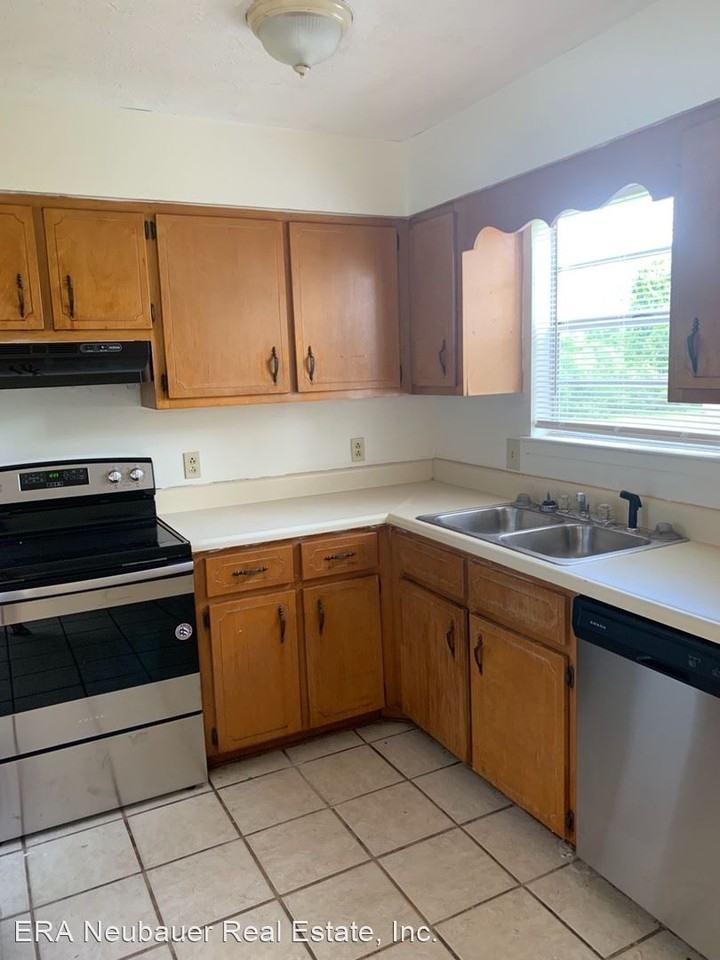 506 N. 11th Street - Photo 3 of 6