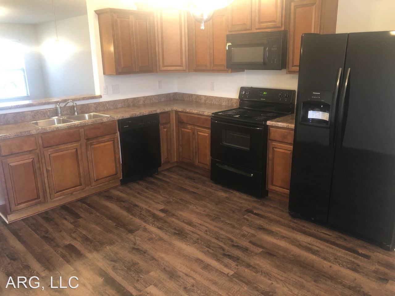 3801 Remington Dr - Photo 2 of 21