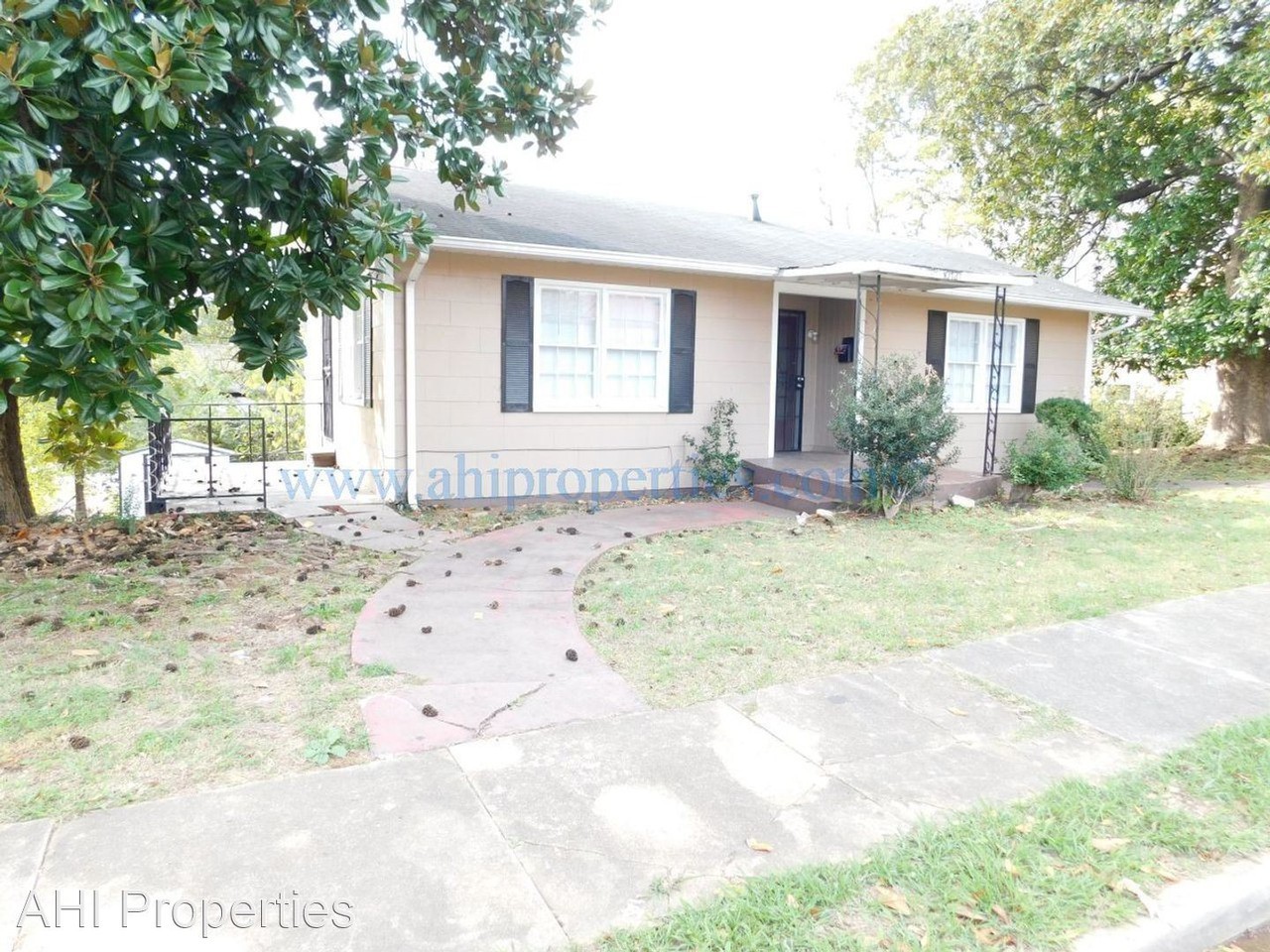 3072 Avenue T - Photo 2 of 19