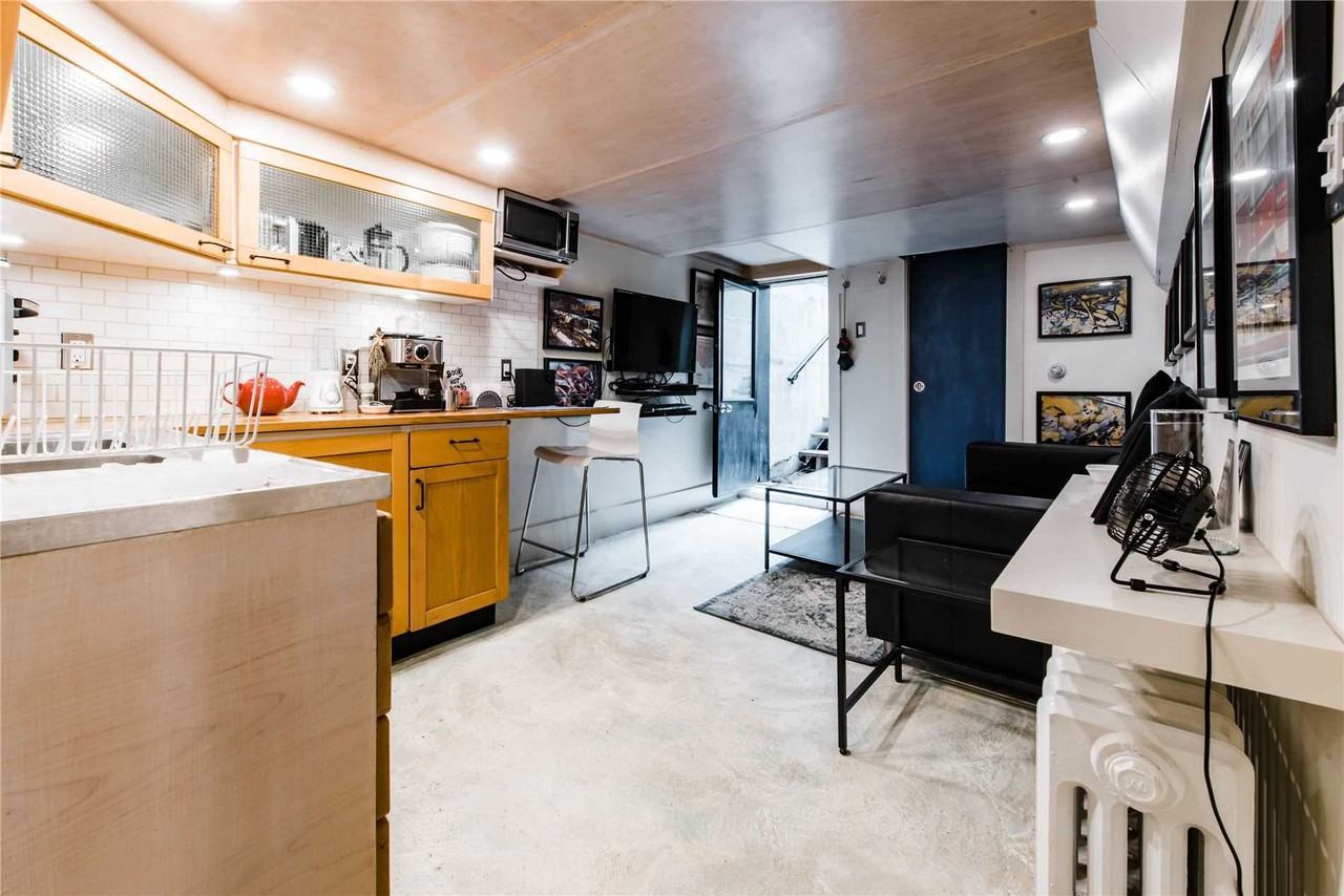 5 Fitzroy Terr - Photo 2 of 32