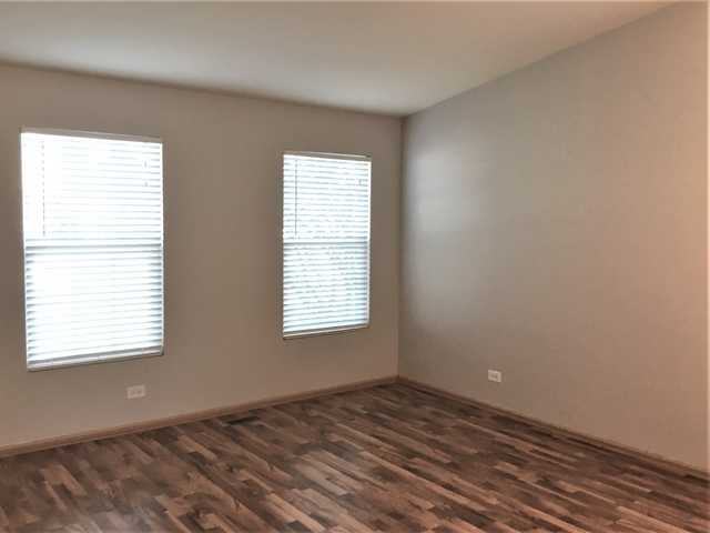 143 Concord Dr S - Photo 3 of 17