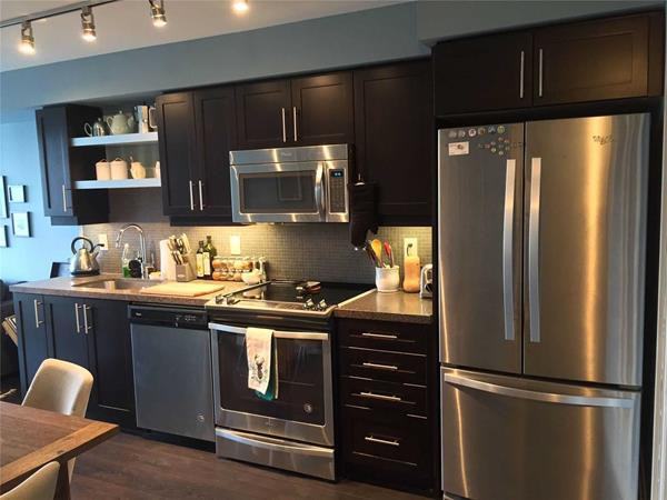 525 Adelaide Street West #01623