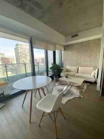 224 King Street West #02302