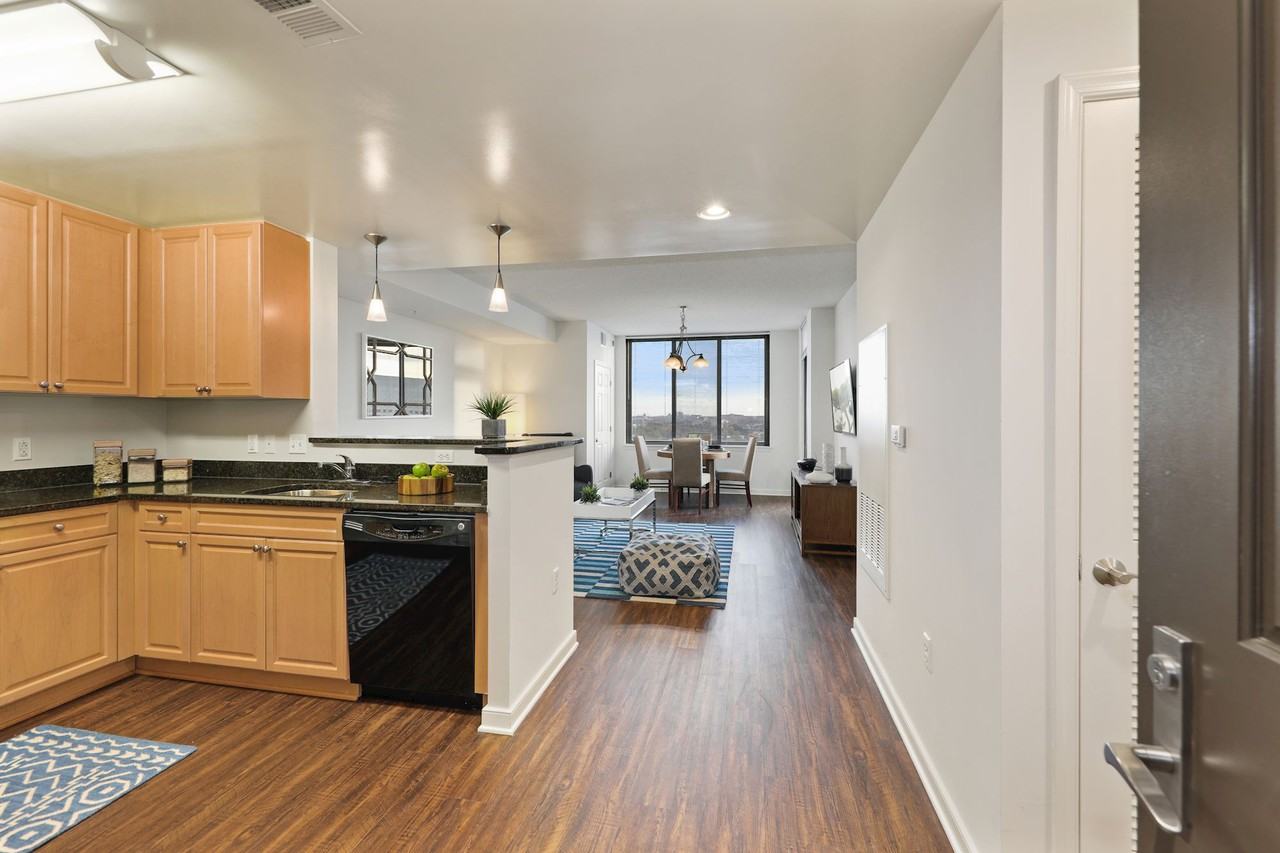 Wentworth Apartment Homes - Photo 4 of 39