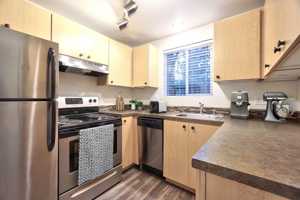 featured image of 1304 Ne 88th St