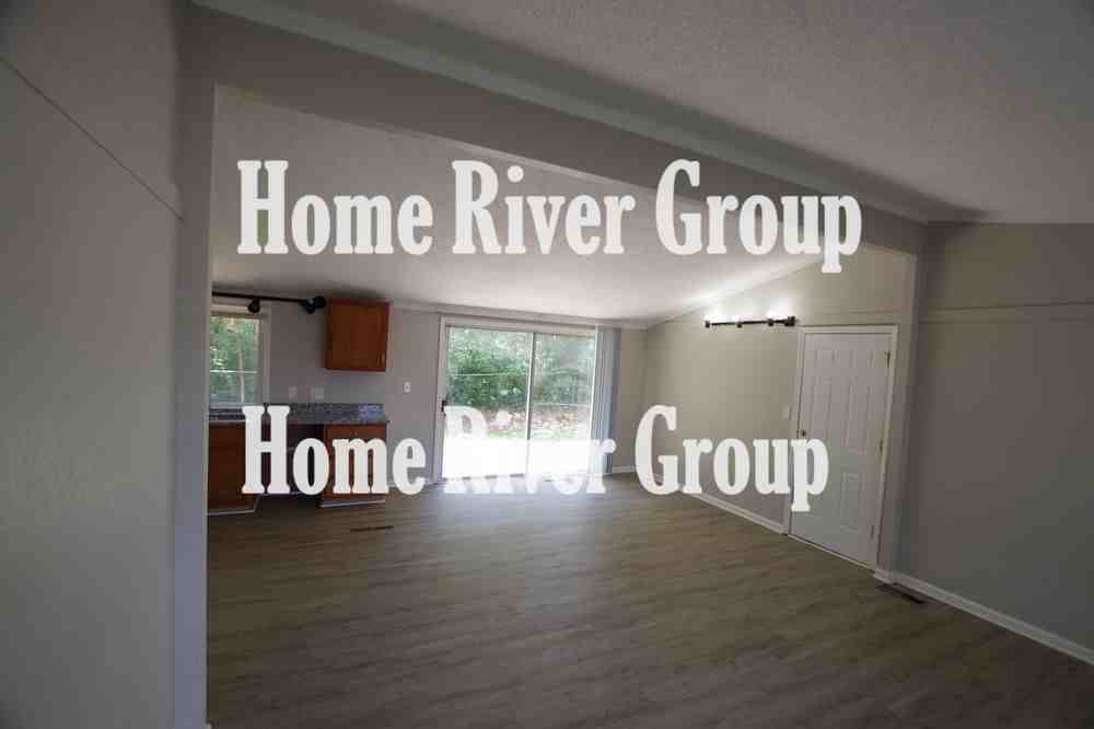 3403 E 95th Ter - Photo 3 of 8