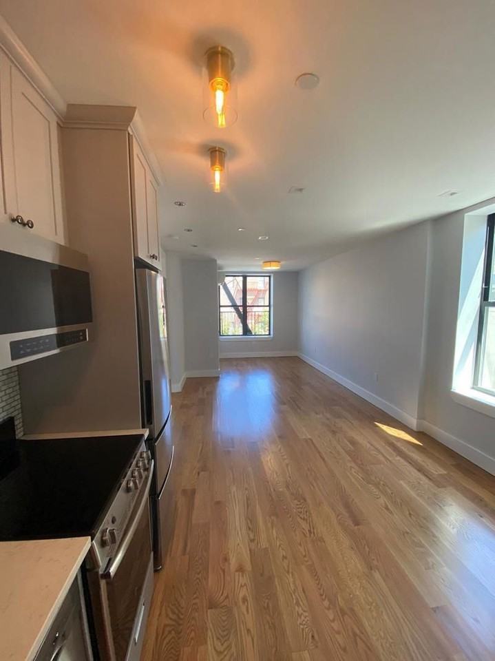 Beautiful brand new one or two bedroom apartments available. - Photo 2 of 9