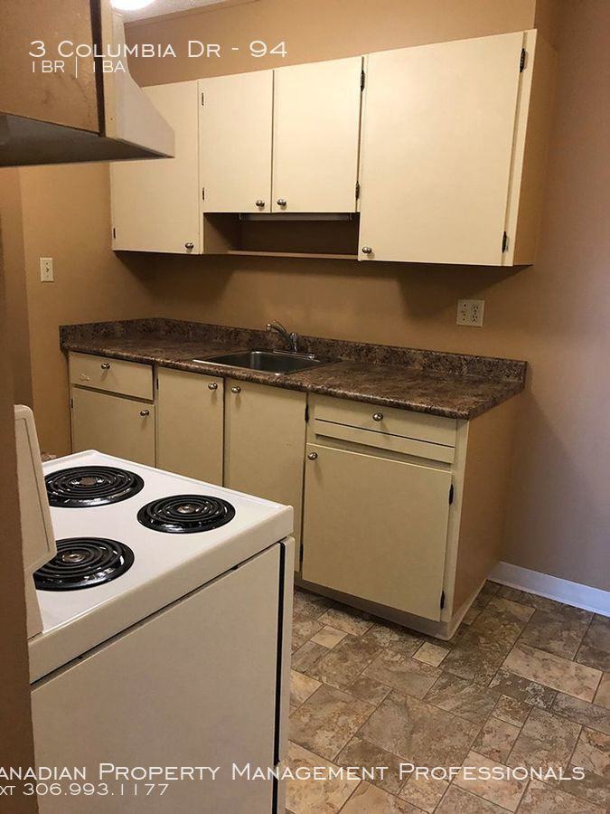 3 Columbia Dr #94 - Photo 2 of 17