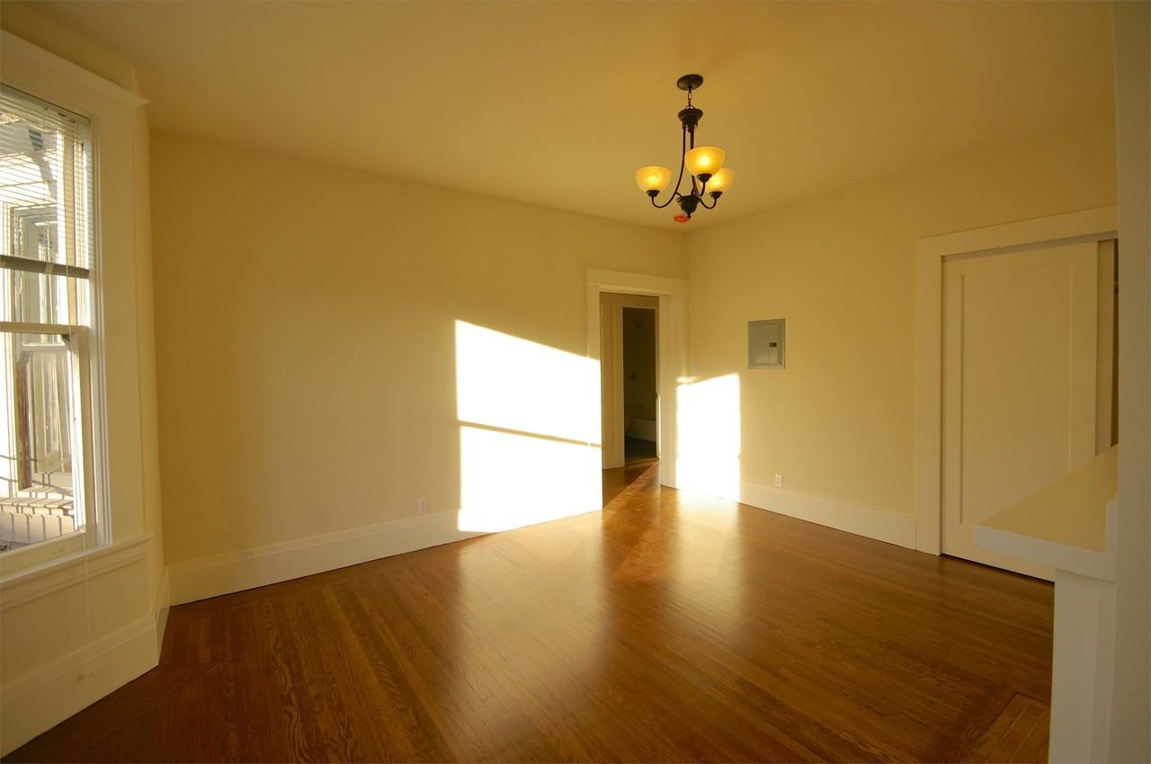 38 Belvedere St - Photo 3 of 18