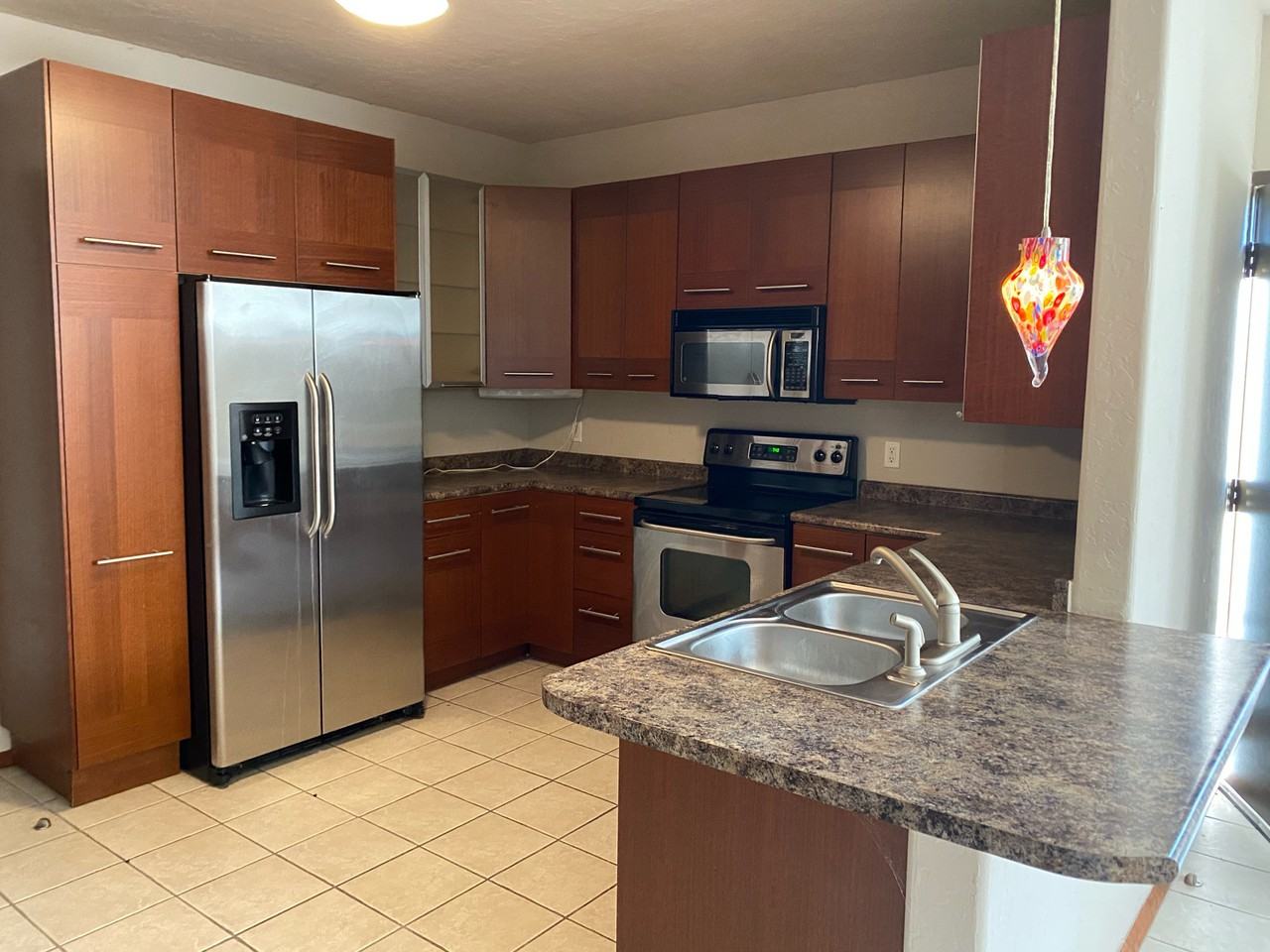 2612 Nw 50th St - Photo 2 of 9