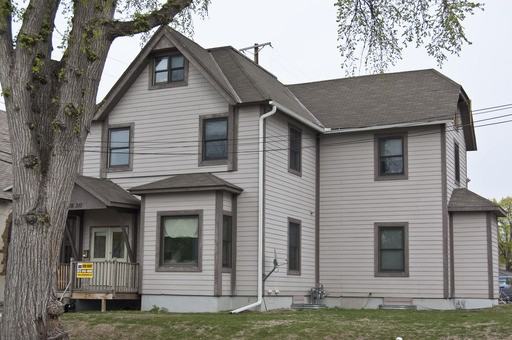 501 4th Ave S - Photo 3 of 4