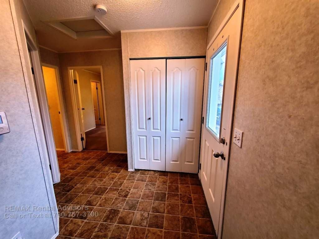 1952 Jubilee Place - Photo 3 of 15