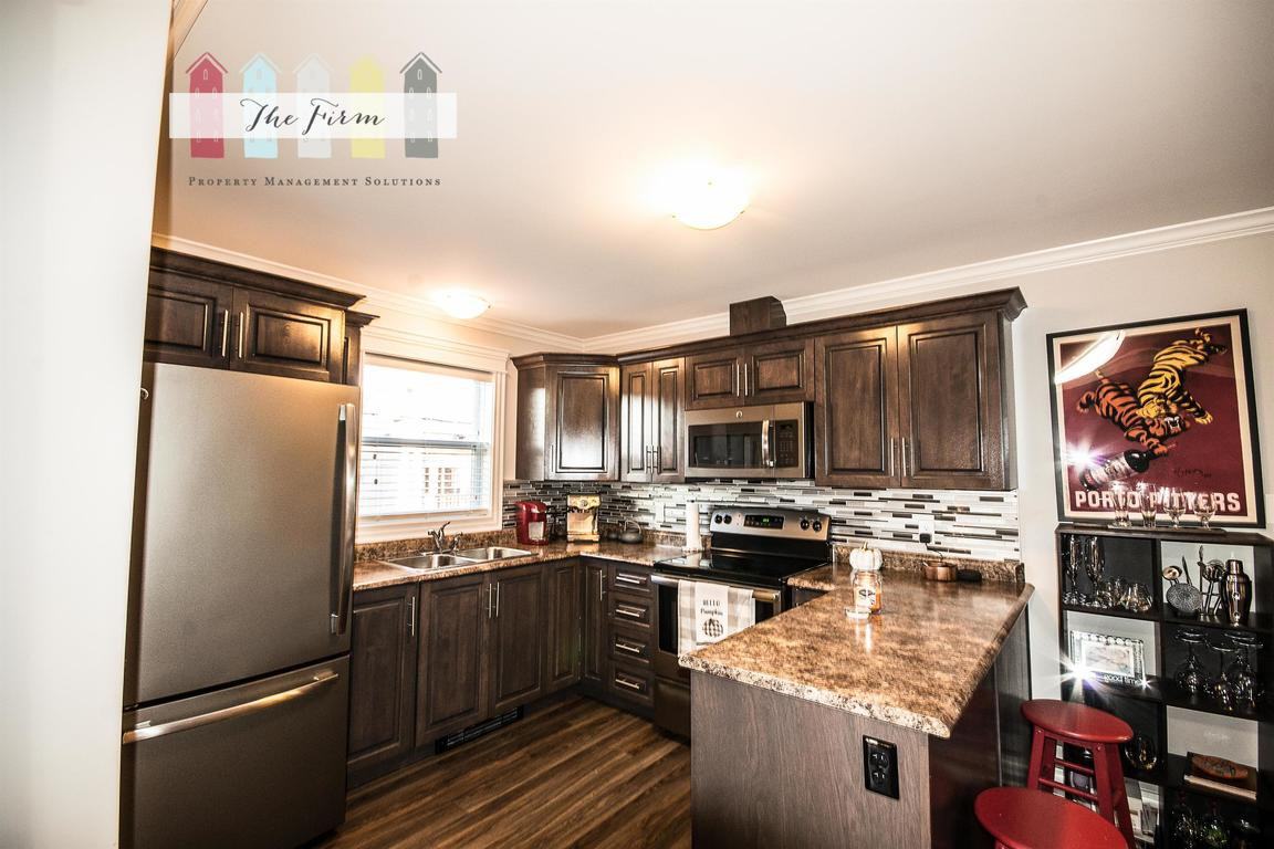 11 Guernsey Place, Unit 3 - 3 - Photo 3 of 12