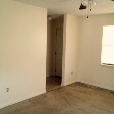 591 Angel Dr S - Photo 3 of 10