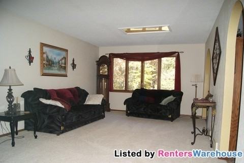 151 Tarrytown Rd - Photo 3 of 15