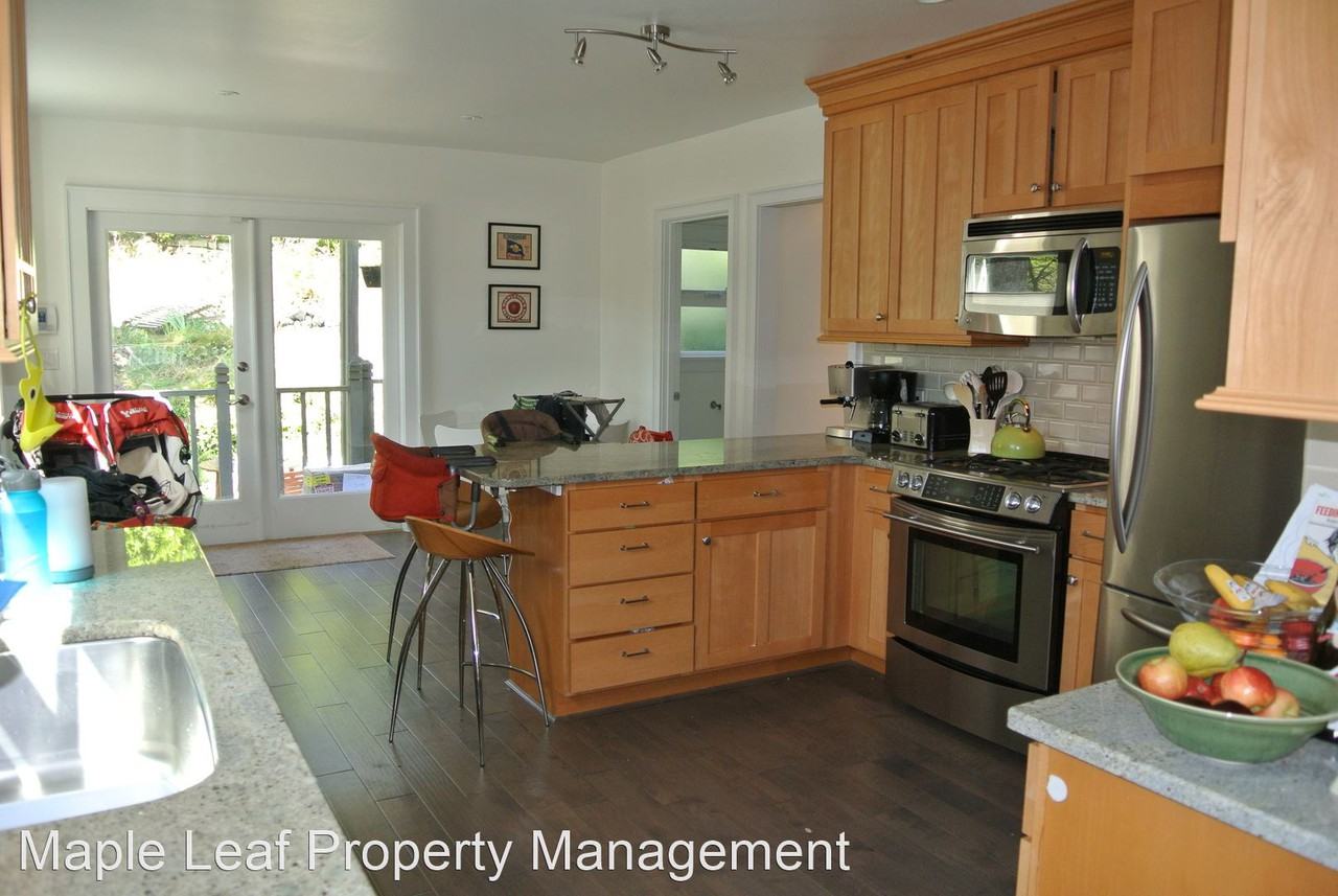 4023 Dayton Ave N - Photo 3 of 14