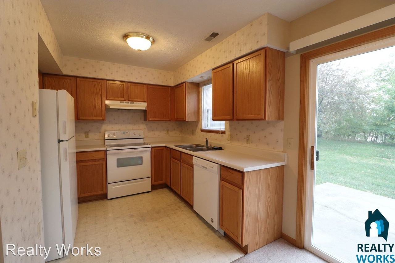 1305 Trimble St - Photo 3 of 15