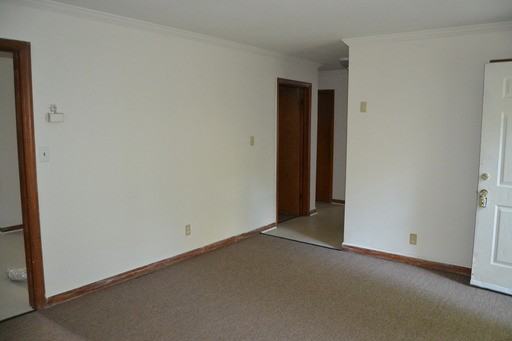 308 Denny St - Photo 2 of 8