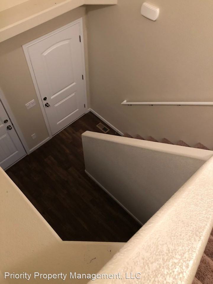 3223 Bantam Ave - Photo 2 of 13