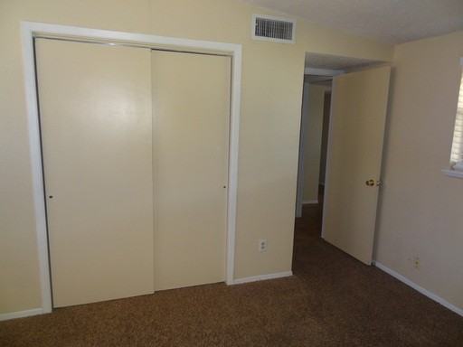 6604 Mariposa Dr - Photo 3 of 42