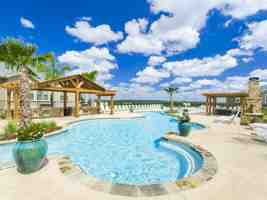 featured image of 5565 Mansions Blfs