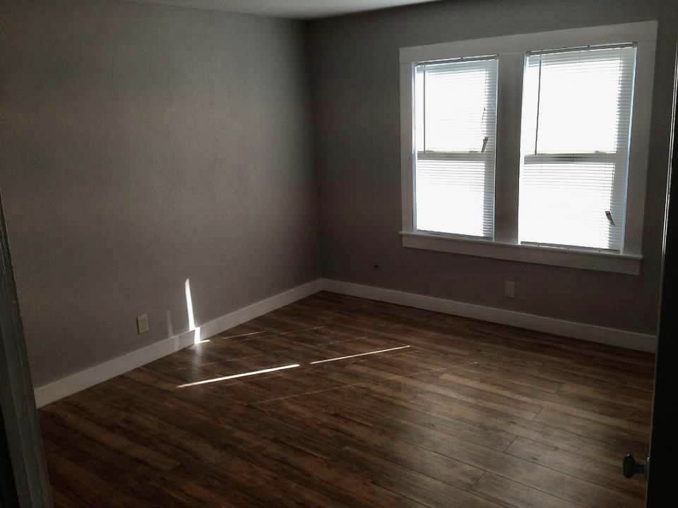 2808 Chenault Street - Photo 3 of 7