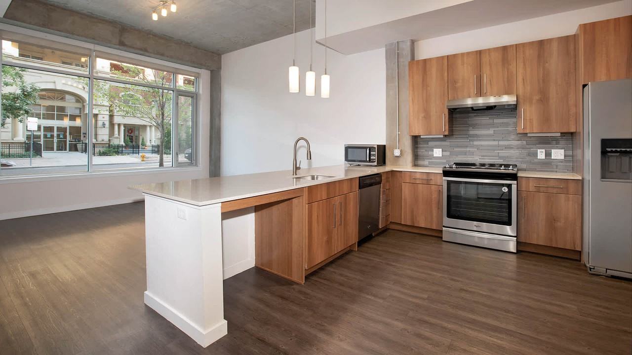 Radius Uptown - Photo 7 of 62