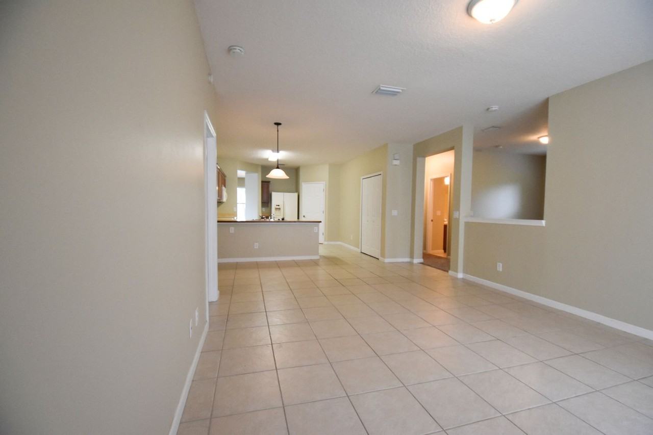 4181 Aiken Ln - Photo 3 of 13