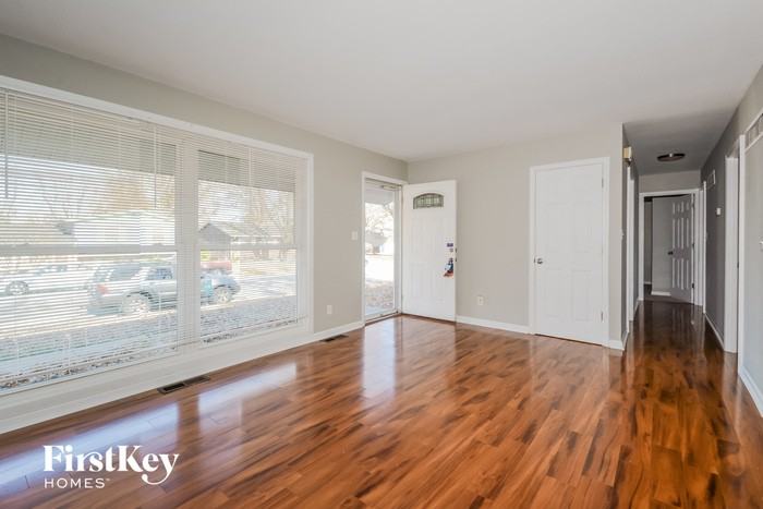 36 Country Hill Rd - Photo 3 of 15
