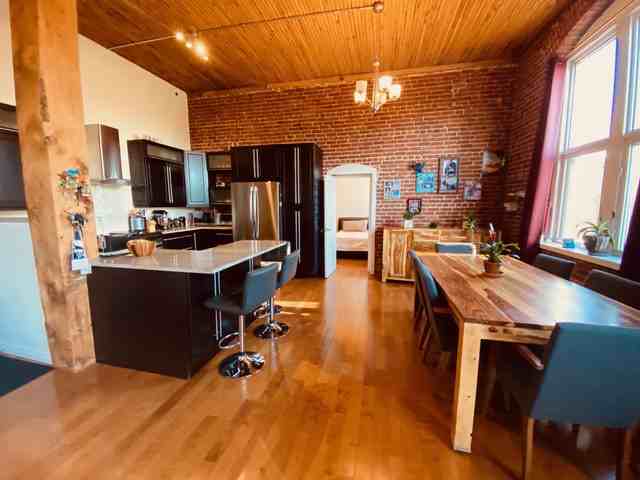 2855 Rue du Centre - Photo 2 of 16