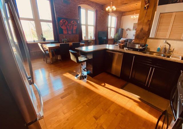 2855 Rue du Centre - Photo 3 of 16