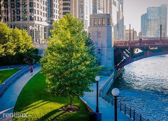 201 W Lake St - Photo 3 of 13