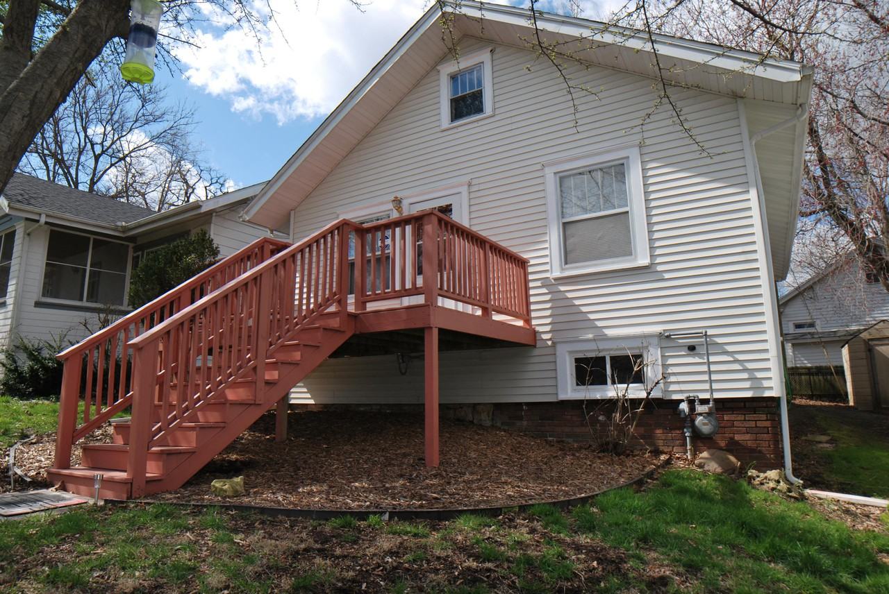 421 19th St Ne - Photo 2 of 25