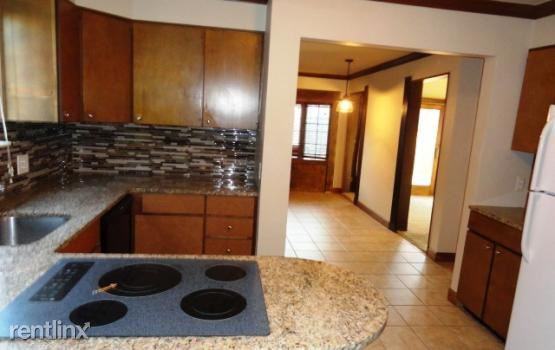 313 Mckinley Ave - Photo 2 of 24