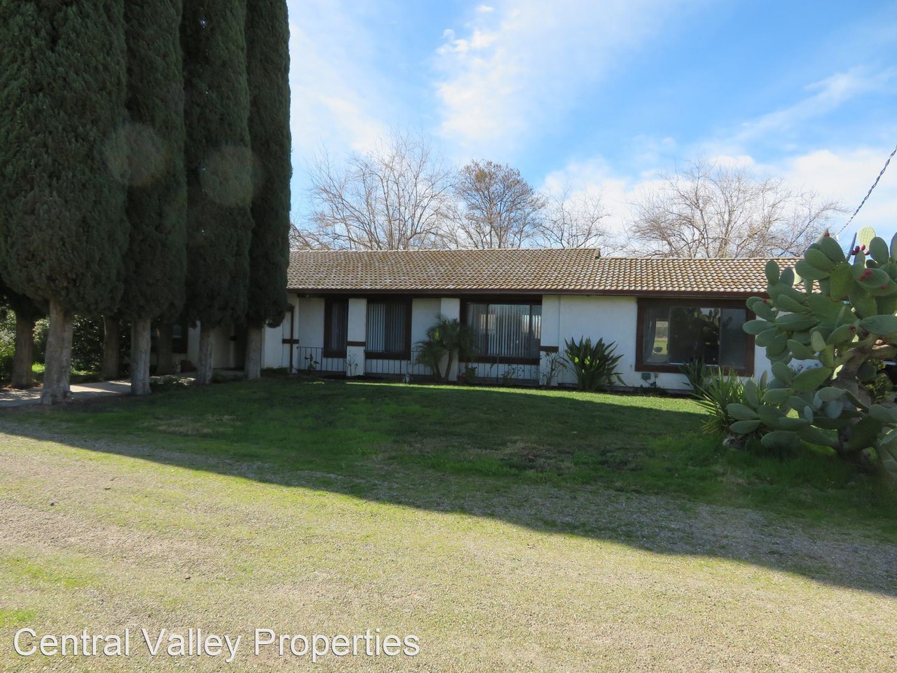 26755 S Lammers Rd - Photo 2 of 15