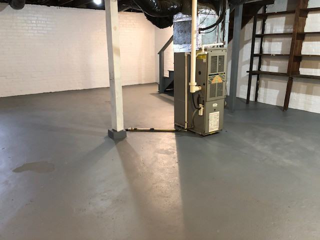 302-304 Randolph St - Photo 3 of 15