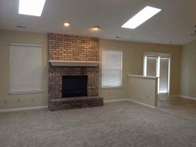 6620 Rosebush Ln - Photo 2 of 13