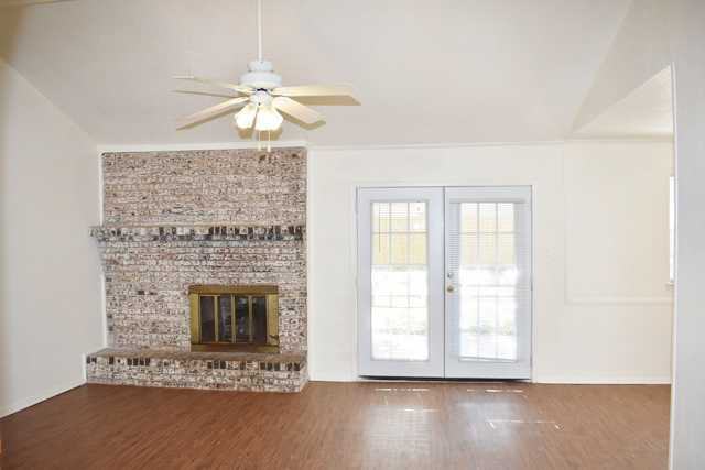 900 Warrington Ct - Photo 3 of 15