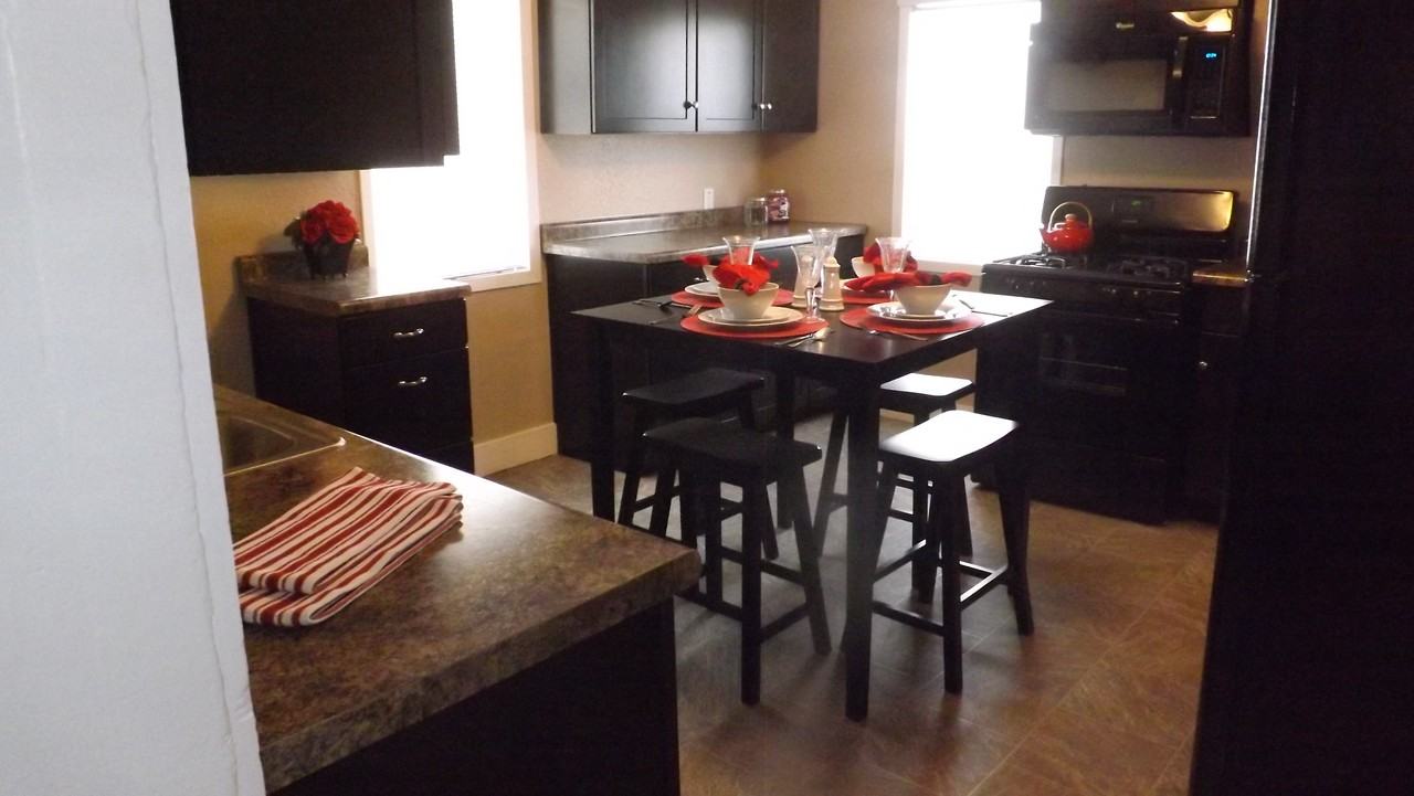 585 Van Buren Ave - Photo 2 of 2