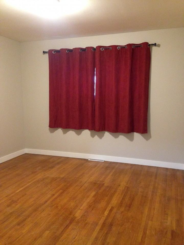 1212 26 Street Southeast - Photo 3 of 9