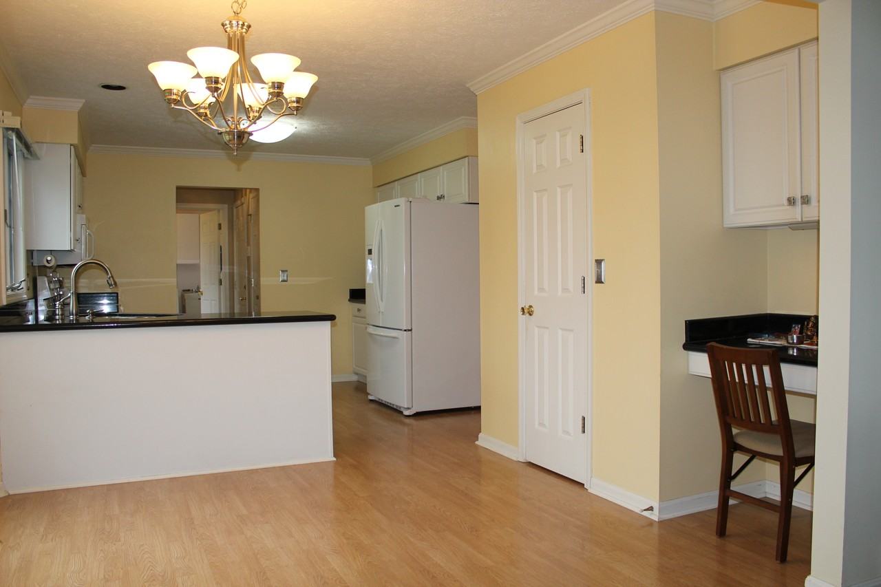 2155 Clifton Way - Photo 3 of 18